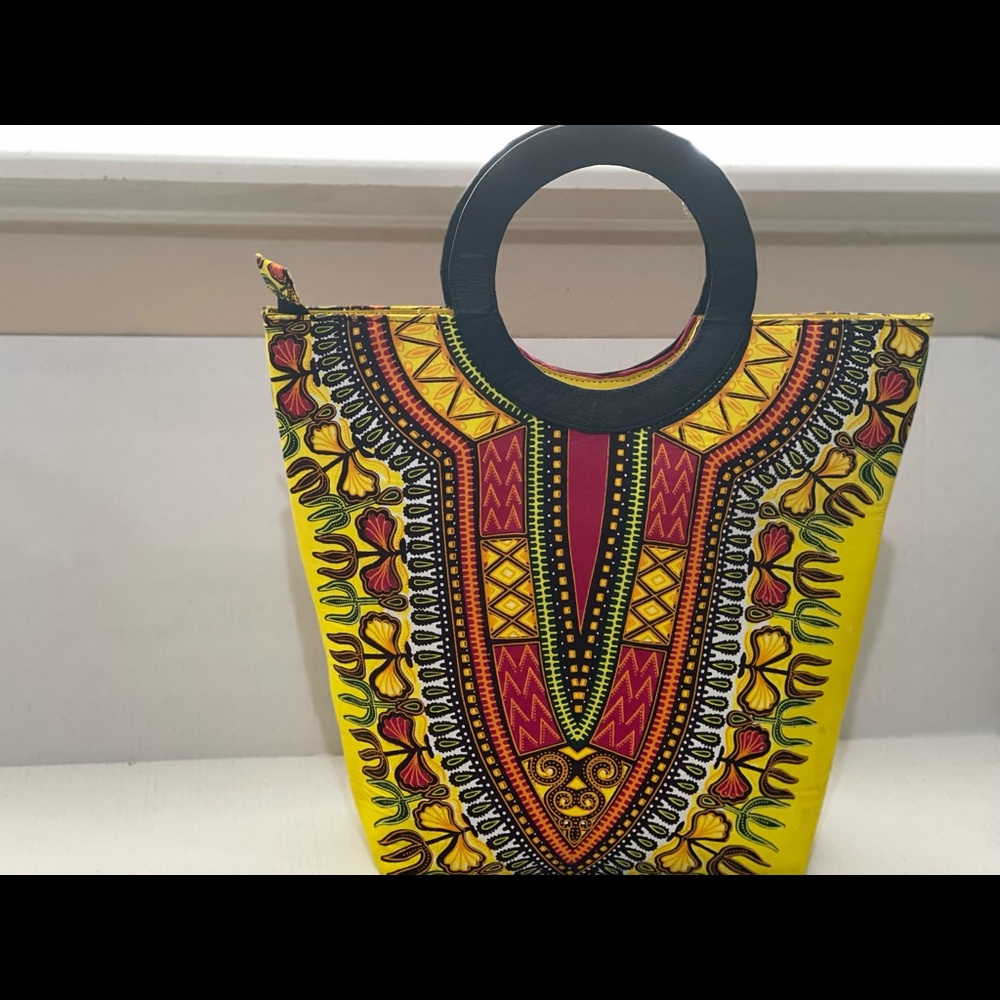 Ladies Purse/Bag in Yellow and Red.